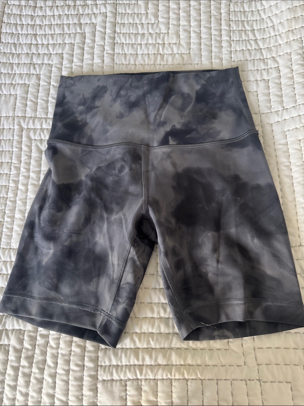 lululemon athletica Women's High-Rise Charcoal Tie-Dye Bike Shorts